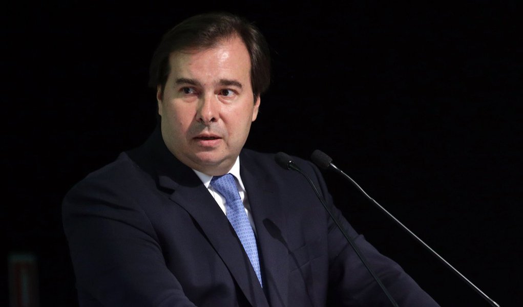 Brasília - Rodrigo Maia durante lançamento da Agenda Legislativa da Indústria, que lista as propostas de interesse de setor industrial em tramitação no Congresso Nacional (Antonio Cruz/Agência Brasil)