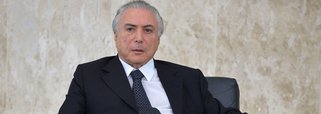 Brasília - O presidente em exercício, Michel Temer, recebe em cerimônia no Palácio do Planalto, cartas credenciais de seis embaixadores. (José Cruz/Agência Brasil)