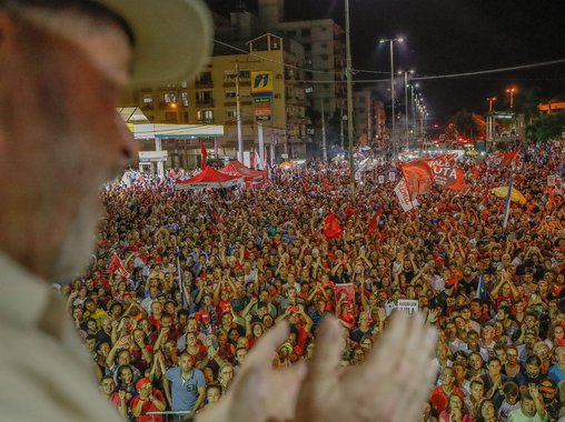 Ato em São Leopoldo encerra a passagem da Caravana Lula pelo Brasil pelo estado do Rio Grande do Sul. #LulapeloSul #LulapeloBrasil Foto: Ricardo Stuckert São Leopoldo (RS), 23/03/2018.