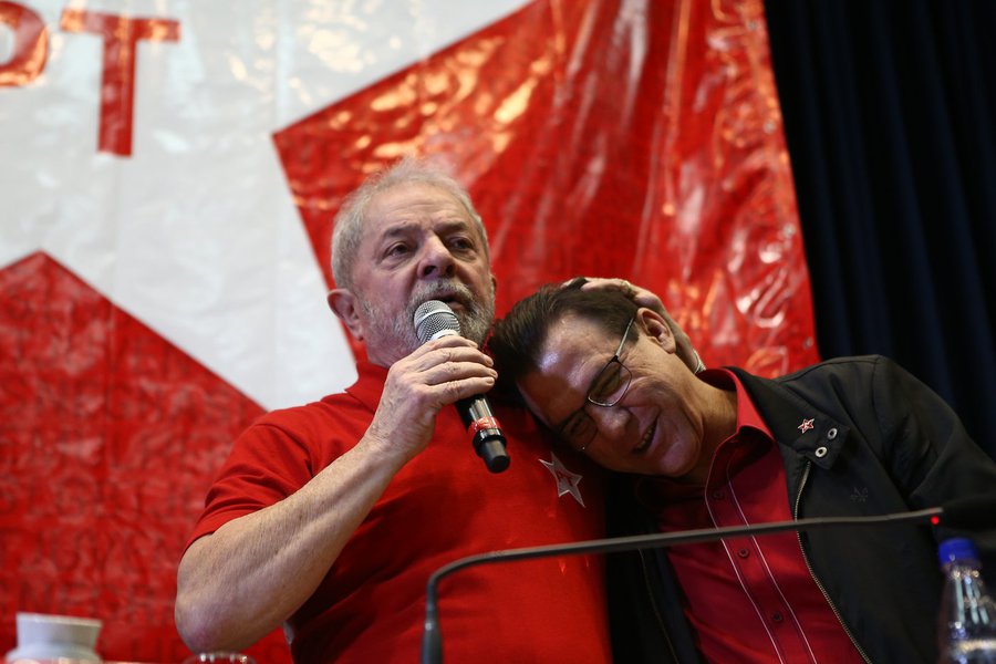 10/6/2016- São Paulo- SP, Brasil- O ex-presidente Luiz Inácio Lula da Silva participa na Assembleia Legislativa da posse de Luiz Marinho na Presidência Estadual do Partido dos Trabalhadores (PT). Foto: Filipe Araújo