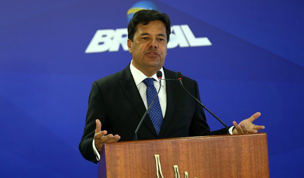 Brasília - O ministro da Educação, Mendonça Filho, anuncia a liberação de recursos para o Programa de Fomento às Escolas de Ensino Médio em Tempo Integral (Antonio Cruz/Agência Brasil))