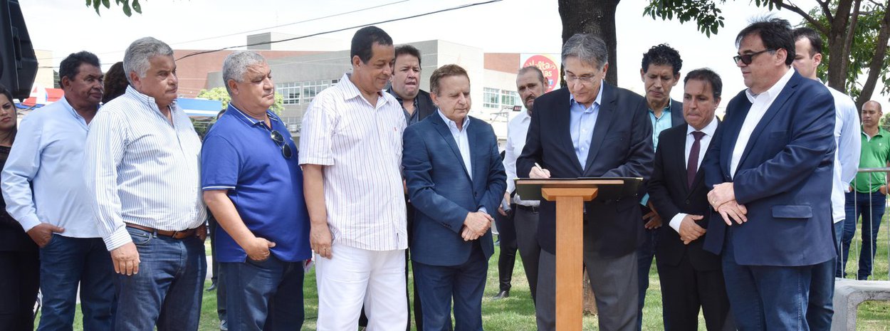 Governador Fernando Pimentel participa de visita Inaugural a obra calha do rio Betim e de assinatura do termo de doação de áreas das Colônias Santa Isabel. 29-01-2018- Betim Foto: 