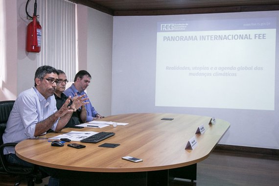 28/09/2017 - PORTO ALEGRE, RS - Coletiva na FEE sobre o fato Estado abrigar três dos 10 rios mais poluídos do Brasil: Sinos, Gravataí e Caí, todos localizados na Região Metropolitana de Porto Alegre. Foto: Maia Rubim/Sul21