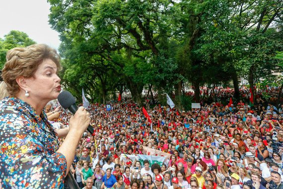 Dilma Rousseff participa de ato em Porto Alegre