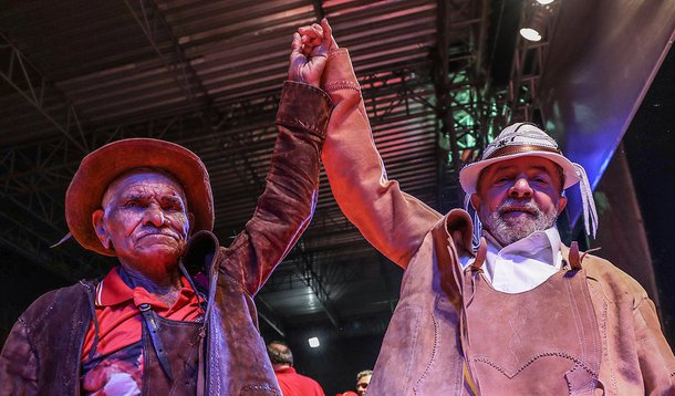 21/08/2017- Lula encontra seu Finho, vaqueiro mais velho do estado de Sergipe, com 92 anos Foto: Ricardo Stuckert
