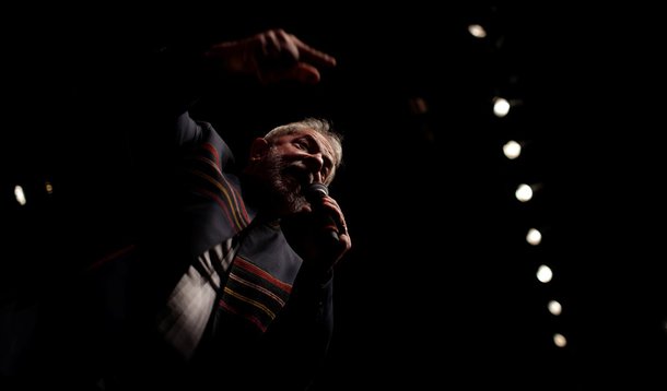 Ex-presidente Luiz Inácio Lula da Silva discursa no Rio de Janeiro 16/01/2018 REUTERS/Ricardo Moraes