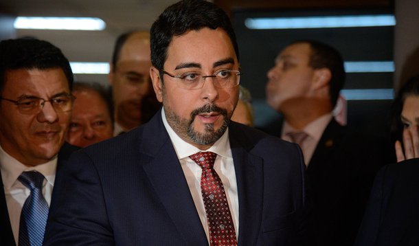 Rio de Janeiro - Juiz Marcelo Bretas (ao centro) recebe apoio de artistas, juízes federais, políticos e procuradores da força tarefa da Operação Lava-Jato (Fernando Frazão/Agência Brasil)