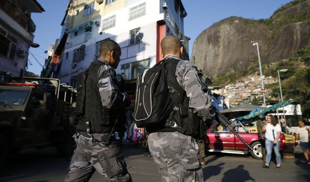Rio de Janeiro - Opera��o das for�as seguran�a no combate aos confrontos entre traficantes na Rocinha (Fernando Fraz�o/Ag�ncia Brasil)