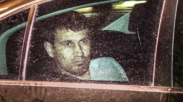 Rakhmat Akilov, suspeito de atropelar multidão com um caminhão em Estocolmo, Suécia, admite crime de terrorismo