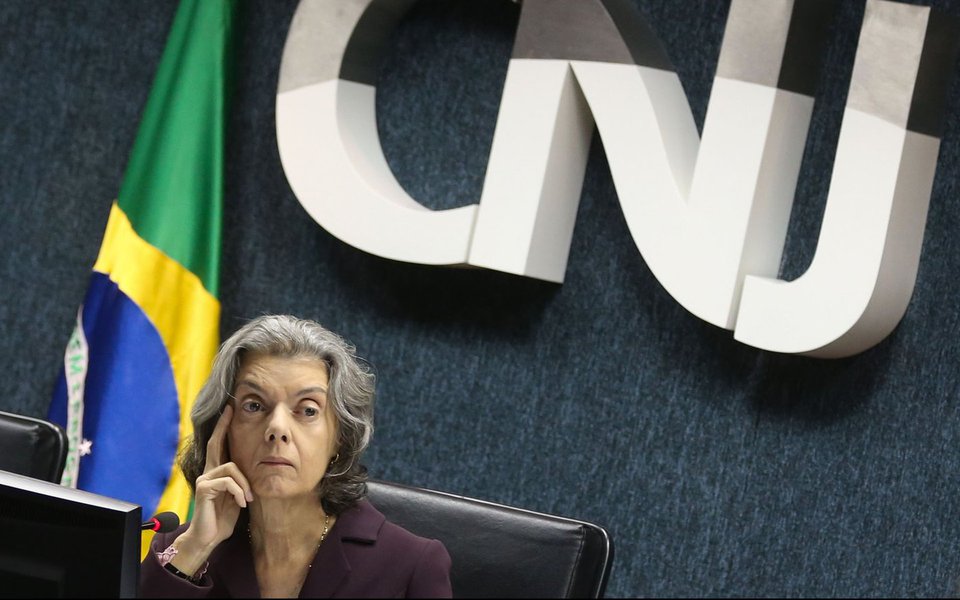 Brasília - A presidente do Conselho Nacional de Justiça, Cármen Lúcia, preside reunião extraordinária do órgão(Antônio Cruz/Agência Brasil)