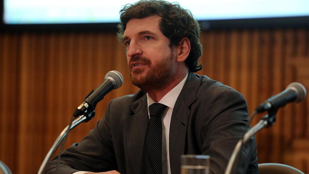 Secretário da Casa Civil concede entrevista sobre obras da Linha 4