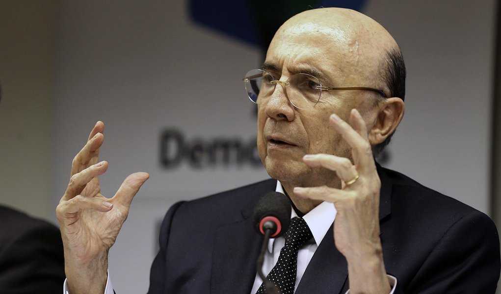 Brasília - O ministro da Fazenda, Henrique Meirelles reúne-se com a bancada do partido Democratas (Fabio Rodrigues Pozzebom/Agência Brasil)