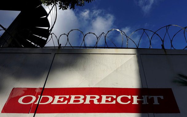 The corporate logo of Odebrecht is seen in a construction site in Caracas, Venezuela January 26, 2017. REUTERS/Carlos Garcia Rawlins