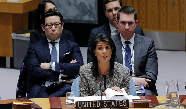 Embaixadora dos EUA na ONU Nikki Haley fala na sede da entidade em Nova York 29/11/2017 REUTERS/Lucas Jackson