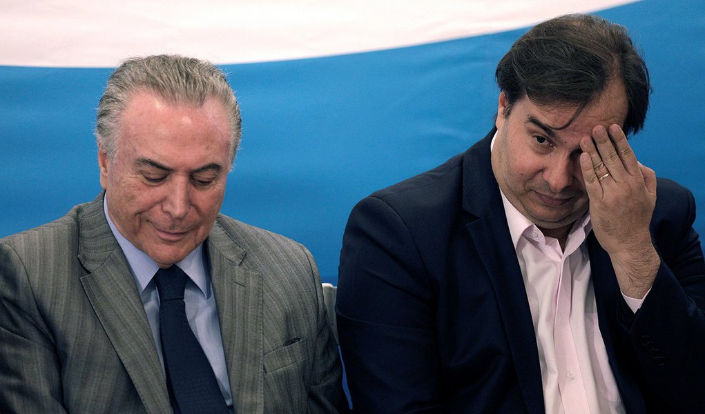 Brazil's President Michel Temer attends a ceremony with Brazilian Lower House's President Rodrigo Maia in Brain Institute in Rio de Janeiro, Brazil September 15, 2017. REUTERS/Ricardo Moraes