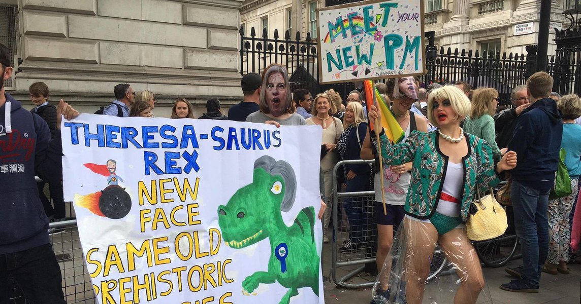 Protesto contra Theresa May