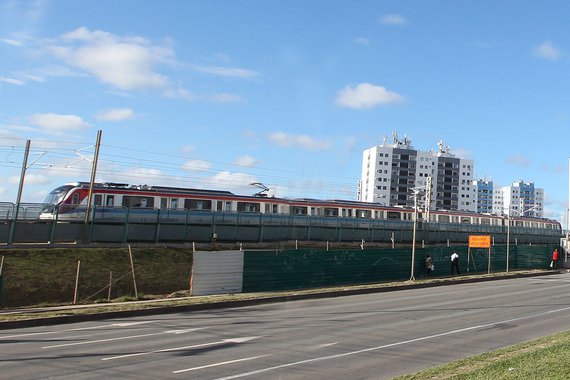 Teste do Metrô passa pela Estação de Metrô Flamboyants