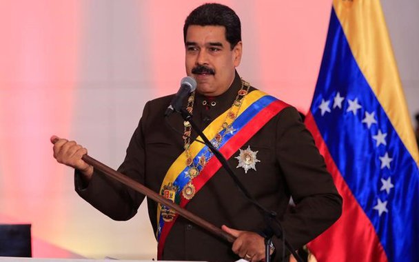 Presidente da Venezuela, Nicolás Maduro, durante cerimônia no Panteão Nacional em Caracas 15/07/2017 Palácio de Miraflores/Divulgação via REUTERS