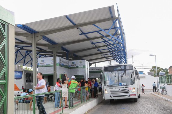Inaugura��o do Terminal de �nibus do Conjunto Jo�o Sampaio Foto:Marco Ant�nio/Secom Macei� *** Local Caption *** Inaugura��o Terminal Jo�o Sampaio