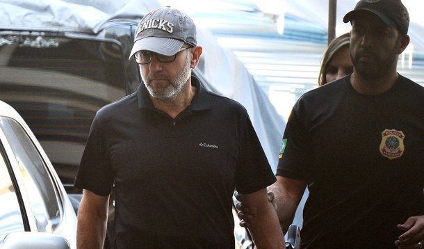 Rio de Janeiro - Policiais federais cumprem mandado de prisão preventiva contra o ex-secretário estadual de Saúde do Rio e ex-diretor do Instituto Nacional de Traumatologia e Ortopedia (Into), Sérgio Côrtes ( Tânia Rêgo/Agência Brasil)