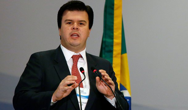 Ministro de Minas e Energia, Fernando Coelho Filho, participa de leilão de campos de petróleo no Rio de Janeiro, Brasil 27/9/2017 REUTERS/Bruno Kelly