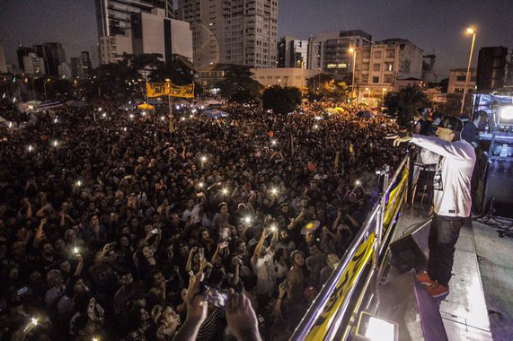 Mano Brown defende diretas já em manifestação no largo da batata, São Paulo