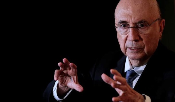Ministro da Fazenda, Henrique Meirelles, fala durante fórum em São Paulo 27/11/2017 REUTERS/Leonardo Benassatto