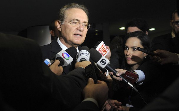 Presidente do Senado Federal, senador Renan Calheiros (PMDB-AL), concede entrevista. Foto: Jane de Araújo/Agência Senado