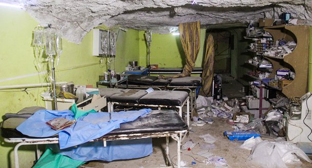 Instalações de um hospital foram destruídas após ataque químico na Síria 