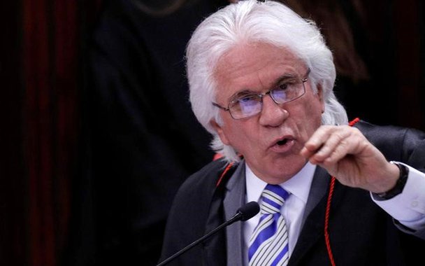 Ministro Napoleão Nunes Maia fala durante julgamento no TSE da chapa Dilma Temer 08/06/2017 REUTERS/Ueslei Marcelino