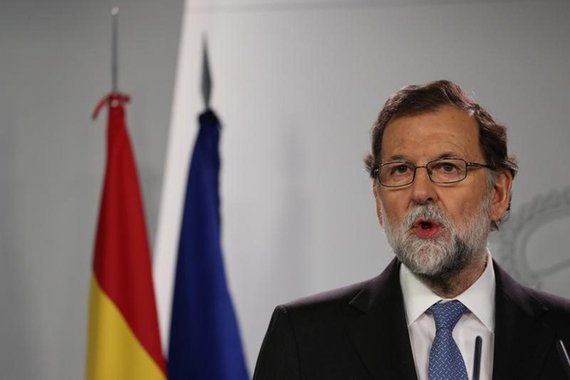 Rajoy, durante declaração no Palácio da Moncloa em Madri 27/10/2017 REUTERS/Susana Vera