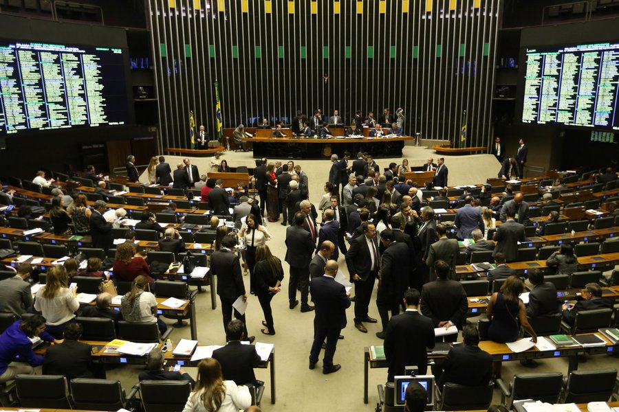 Câmara PEC reforma política coligações