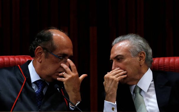 Ministro do Supremo Tribunal Federal (STF) e presidente do Tribunal Superior Eleitoral (TSE), Gilmar Mendes, e Michel Temer