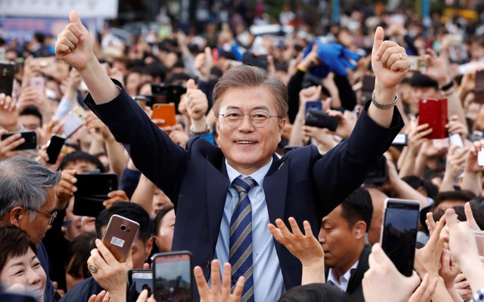 Moon Jae-in, candidato presidencial do Partido Democrático, durante evento de campanha em Goyang, na Coreia do Sul. 04/05/2017 REUTERS/Kim Hong-Ji