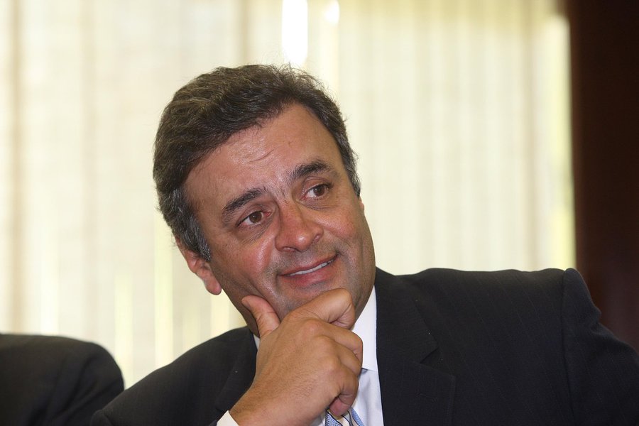 Aécio Neves