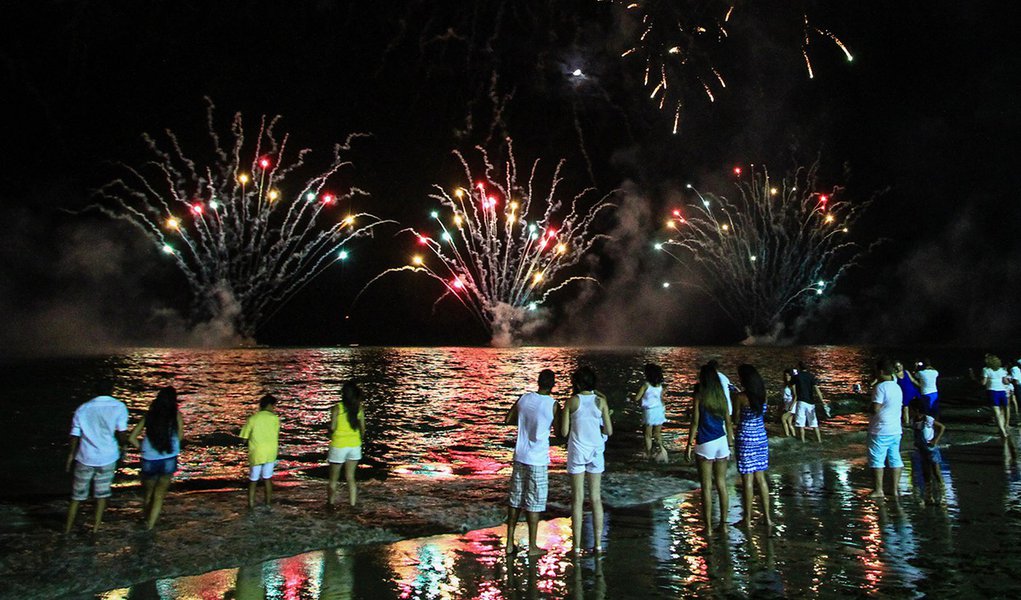 Reveillon - Queima de fogos. Foto: Pei Fon/ Secom Maceió