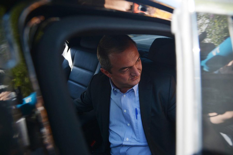 Joesley Batista presta depoimento na Polícia Federal em SP São Paulo - O empresário Joesley Batista, dono da JBS, deixa a sede da Superintendência da Polícia Federal após prestar depoimento (Rovena Rosa/Agência Brasil)