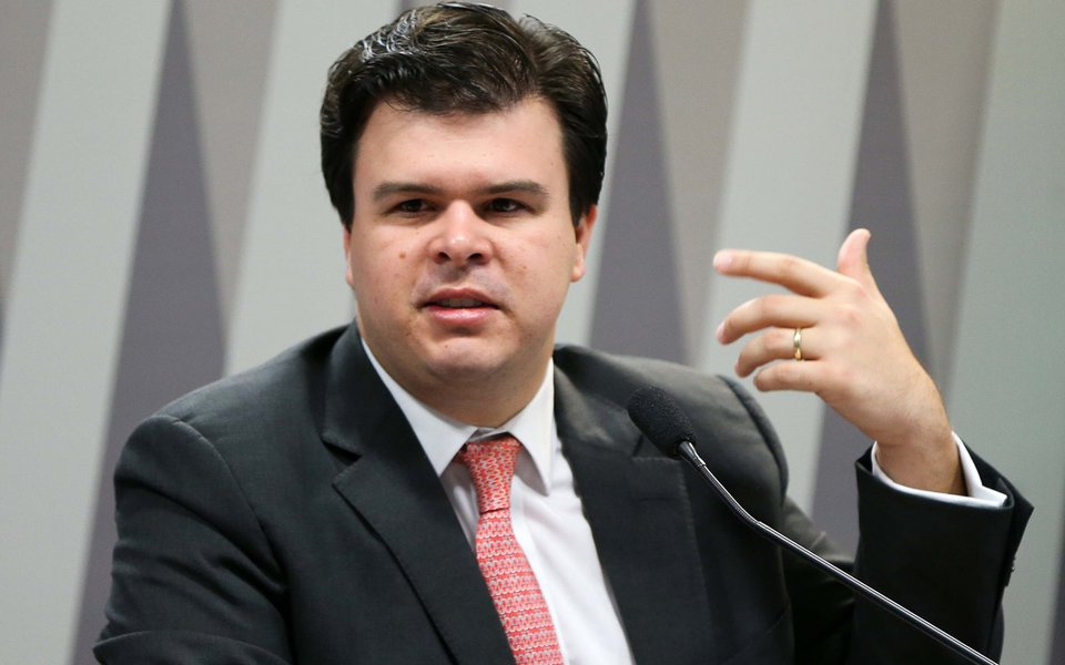 Brasília - O ministro de Minas e Energia, Fernando Coelho Filho, durante audiência pública na Comissão de Infraestrutura do Senado. (Marcelo Camargo/Agência Brasil)