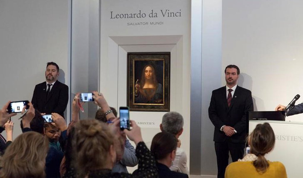 Quadro "Salvator Mundi" de Leonardo da Vinci é exibido na casa de leilões Christie's, em Nova York 10/10/2017 Cortesia da Christie’s/Divulgação via REUTERS