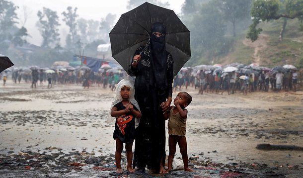 Muçulmanos rohingya posam para foto em campo de refugiados em Cox's Bazar, Bangladesh 19/09/2017 REUTERS/Cathal McNaughton