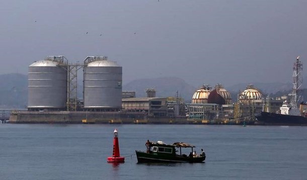 Brazil's state-run oil company Petrobras LPG fuelling stations are seen in the Guanabara bay in Rio de Janeiro, Brazil October 7, 2017. REUTERS/Pilar Olivares
