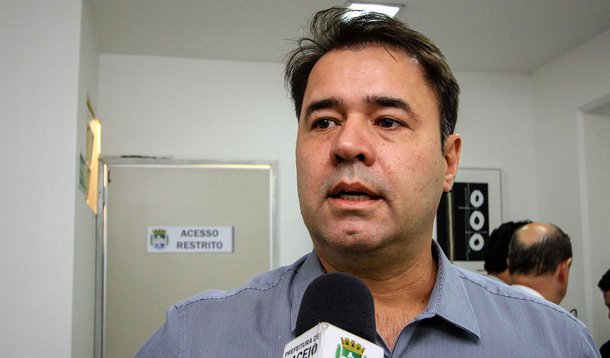Rui Palmeira se reúne com representantes da CBTU. Foto: Pei Fon/ Secom Maceió