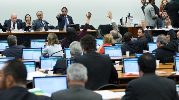 10/08/2017- Brasília- DF, Brasil- Comissão da reforma política. Votação e discurassão dos destaques. Foto: Lula Marques/AGPT