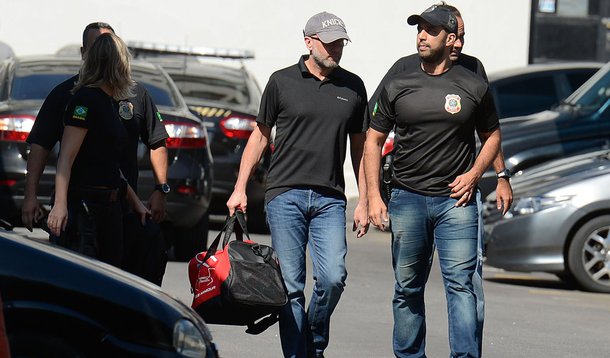 Rio de Janeiro - Policiais federais cumprem mandado de prisão preventiva contra o ex-secretário estadual de Saúde do Rio e ex-diretor do Instituto Nacional de Traumatologia e Ortopedia (Into), Sérgio Côrtes ( Tânia Rêgo/Agência Brasil)