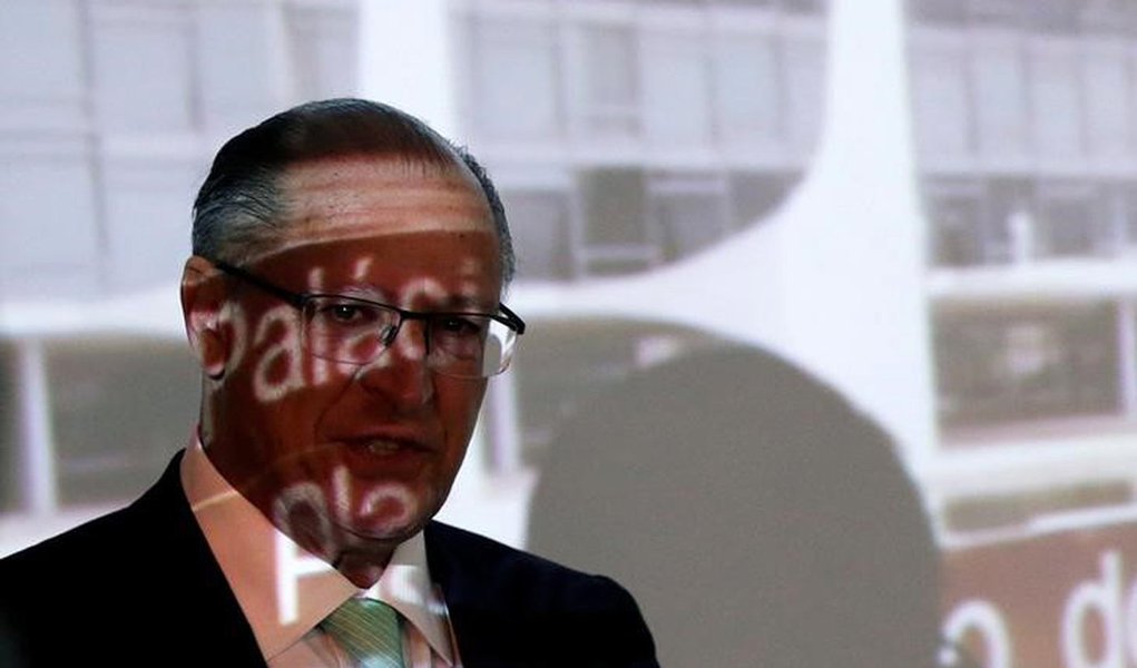 Alckmin durante reunião de governadores no Palácio do Planalto 22/11/2016 REUTERS/Ueslei Marcelino