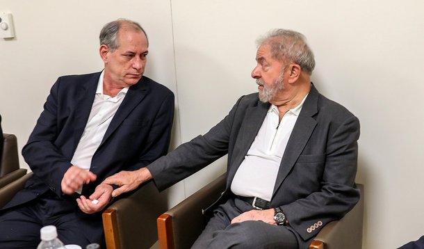 03/02/2017- São Paulo- SP, Brasil- Ex-presidente Lula recebe vista de Ciro Gomes e do governador do Ceará, Camilo Santana (PT-CE), no hospital Sírio-Libanês, onde está internada a ex-primeira-dama Marisa Letícia. Foto: Ricardo Stuckert / Instituto Lula