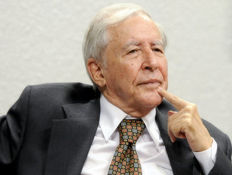 Crise, Estado e Desenvolvimento: Desafios e perspectivas para a América do Sul é o tema do ciclo de debates da Representação Brasileira no Parlamento do Mercosul (Parlasul).Jornalista Mauro Santayana, colunista político do Jornal do Brasil.