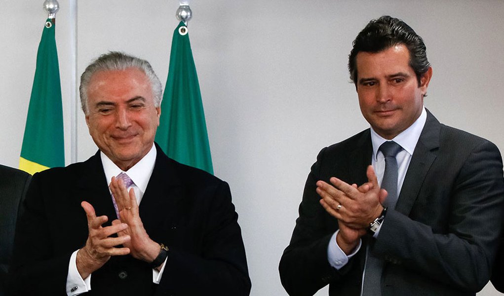 (Brasília - DF, 10/05/2017) Cerimônia de Assinatura do Novo Decreto de Regularização Portuária do Brasil. Foto: Marcos Corrêa/PR