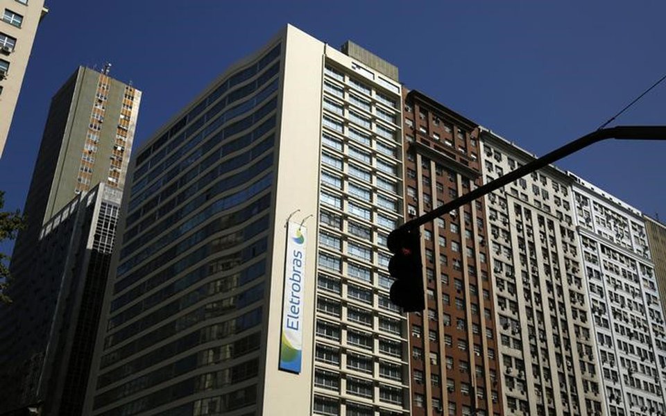 Sede da Eletrobras no centro do Rio de Janeiro, Brasil 20/08/2014 REUTERS/Pilar Olivares