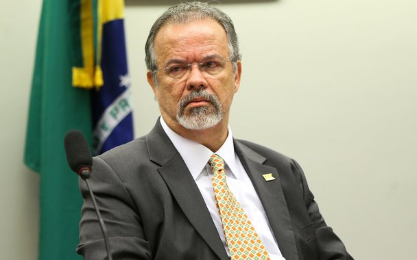 Brasília - O ministro da Defesa, Raul Jungmann, participa de audiência pública na Comissão de Relações Exteriores e de Defesa Nacional para discutir a agenda e as perspectivas de atuação da pasta (Marcelo Camargo/Agência Brasil)